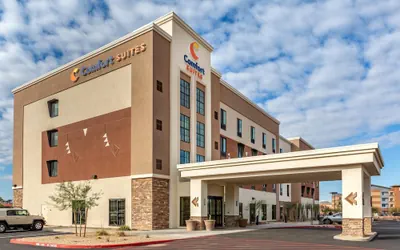 Photo 2 - Comfort Suites Scottsdale Talking Stick Entertainment District