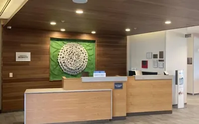 Photo 3 - Fairfield Inn & Suites by Marriott Rome
