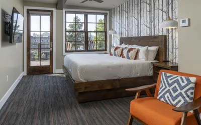Photo 2 - Ski Inn Taphouse Hotel
