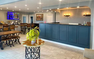 Photo 2 - Welcome Inn
