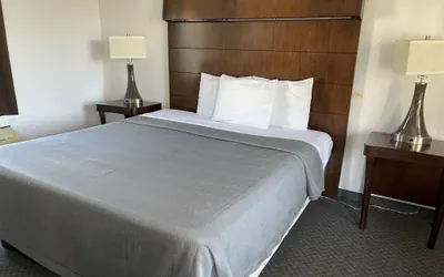 Photo 3 - Rips Country Inn