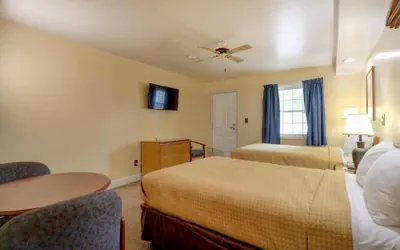 Photo 3 - Brookside Inn & Cottages