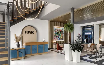 Photo 3 - Hotel Tupelo, a Wyndham Hotel