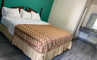 Photo 5 - Green Garden Inn