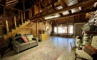 Photo 2 - Island Park Lodge
