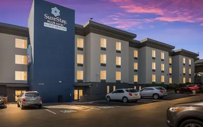 Photo 2 - Surestay Plus Hotel By Best Western Seatac Airport