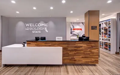 Photo 5 - Hampton Inn & Suites Ontario Rancho Cucamonga