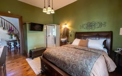 Photo 3 - Braywood Inn