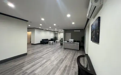 Photo 4 - Aspire Inn & Suites Orange