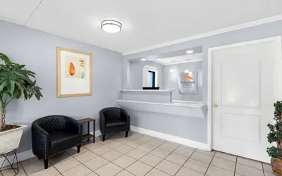 Photo 3 - Suburban Studios Brunswick of I-95