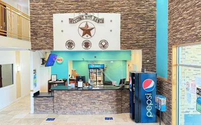 Photo 4 - Alien Residence Inn