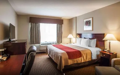 Photo 2 - Avon Hotel
