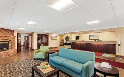 Photo 3 - SureStay by Best Western Grayson
