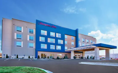 Photo 2 - Hampton Inn By Hilton Paris