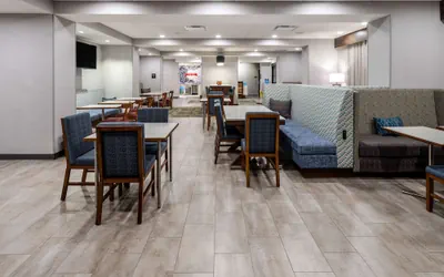 Photo 3 - Hampton Inn Monticello