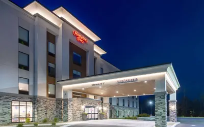 Photo 2 - Hampton Inn Monticello