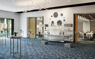 Photo 5 - Astra Hotel, Seattle, A Tribute Portfolio Hotel by Marriott
