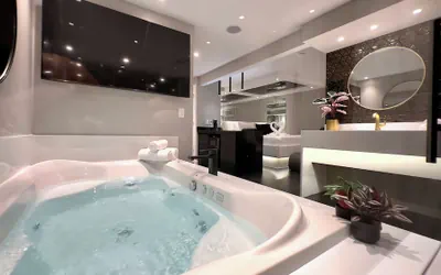Photo 2 - Sybaris Pool Suites