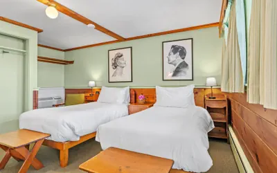 Photo 4 - Mid-Town Motel