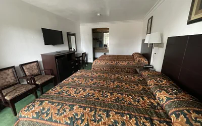 Photo 5 - Chino Motel