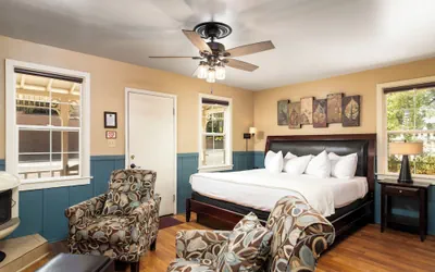 Photo 4 - Prescott Pines Inn