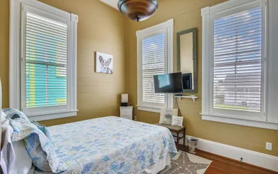Photo 4 - Abfab Seaside Cottage by Ryson Vacation Rentals