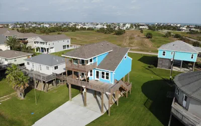 Photo 4 - Blue Dolphin by Ryson Vacation Rentals