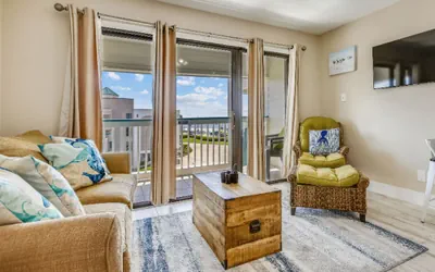 Photo 3 - Beach Days by Ryson Vacation Rentals
