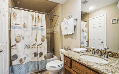 Photo 3 - The Regal Seagull by Ryson Vacation Rentals