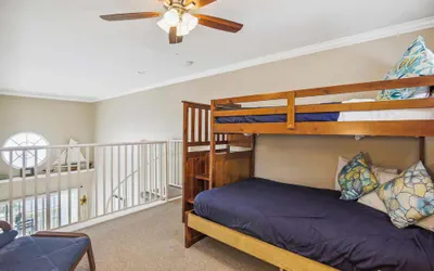 Photo 5 - The Regal Seagull by Ryson Vacation Rentals