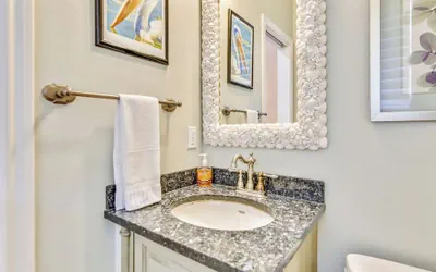 Photo 3 - Kathie's Beachfront Kottage by Ryson Vacation Rentals