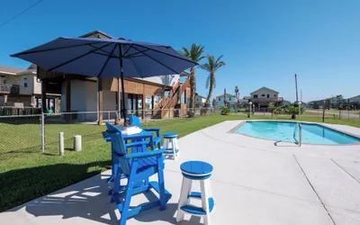 Photo 2 - Too Pool for School by Ryson Vacation Rentals