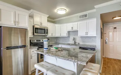 Photo 5 - Room with a View by Ryson Vacation Rentals