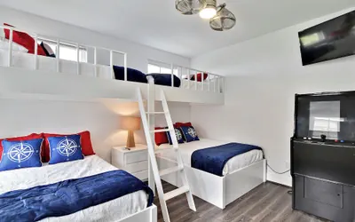 Photo 2 - Wine Down by Ryson Vacation Rentals