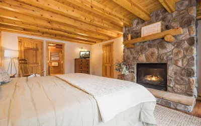 Photo 3 - Grand Chestnut Lodge by Taylor Made Deep Creek
