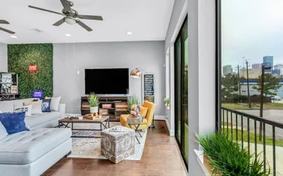 Photo 2 - Modern, Houston Inspired House W/ Best Views Of Downtown! - Less Than 1 Mile To Eado/midtown Bars 3 Bedroom Home by Redawning