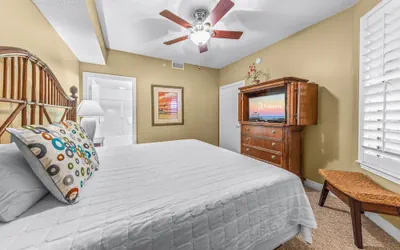 Photo 5 - Beach Colony E03B