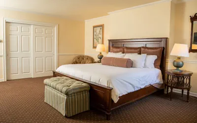 Photo 4 - Plumsteadville Inn