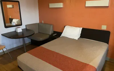Photo 3 - Rest Inn