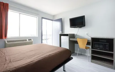 Photo 2 - Rest Inn