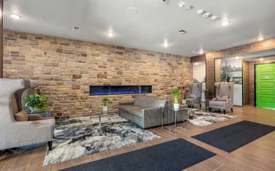 Photo 2 - Cobblestone Hotel & Suites - De Pere/Green Bay