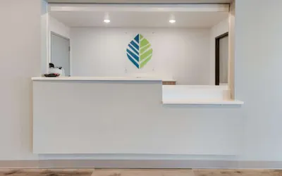 Photo 3 - WoodSpring Suites Meridian