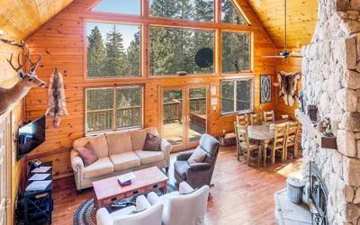 Photo 2 - Custom Built Cabin w/ Hot Tub SHR #33 by Bear Valley Vacation Rentals