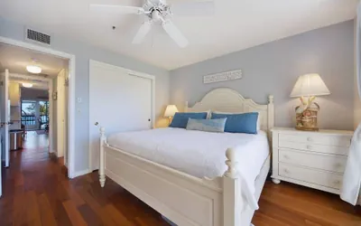 Photo 4 - Bay Breezes At Hideaway Bay! Waterfront, Free Kayaks, Golf Cart 2 Bedroom Condo by Redawning