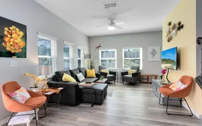Photo 2 - Newly Upgraded Modern 4br/3br Private Pool Th 4 Bedroom Townhouse by RedAwning