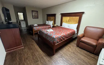 Photo 5 - Great Western Inn & Suites