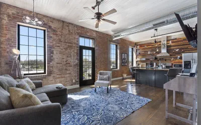 Photo 3 - Urban Lofts