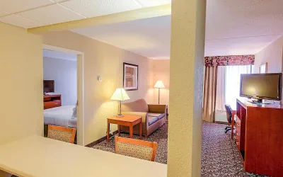 Photo 4 - Quality Inn & Suites Downtown Mansfield