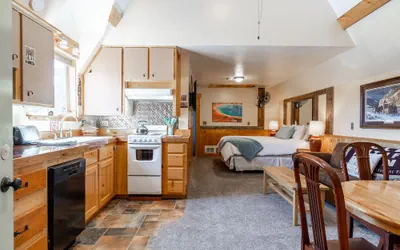 Photo 5 - Ravens Heart Cabin