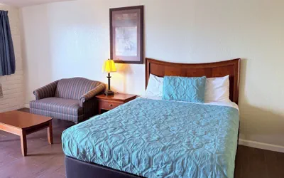 Photo 5 - Champions Inn Del Rio Near Lake